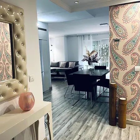 Torrequebrada Casino Apartman *